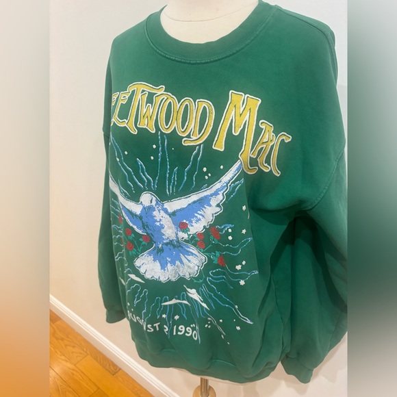 Daydreamer Fleetwood Mac 1990 Dove Boyfriend Crew Neck Sweatshirt, Size: M - Picture 8 of 15